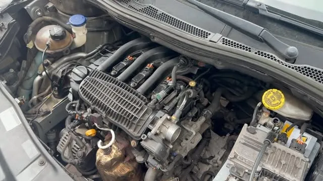 Motorruimte tijdens diagnose